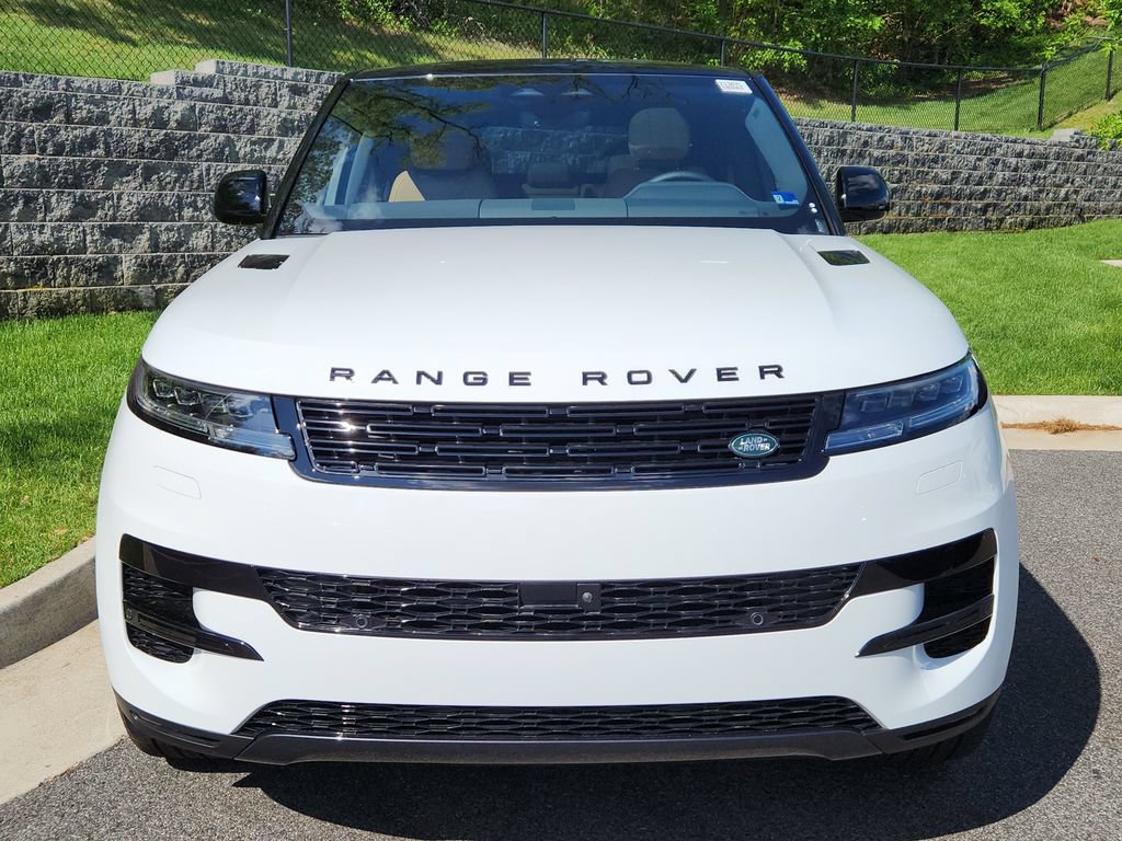 Used 2026 Land Rover Range Rover Sport SE AWD/4WD image 8