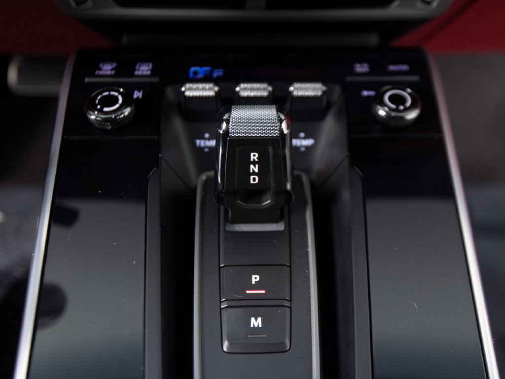 Certified 2022 Porsche 911 Turbo S AWD/4WD image 29