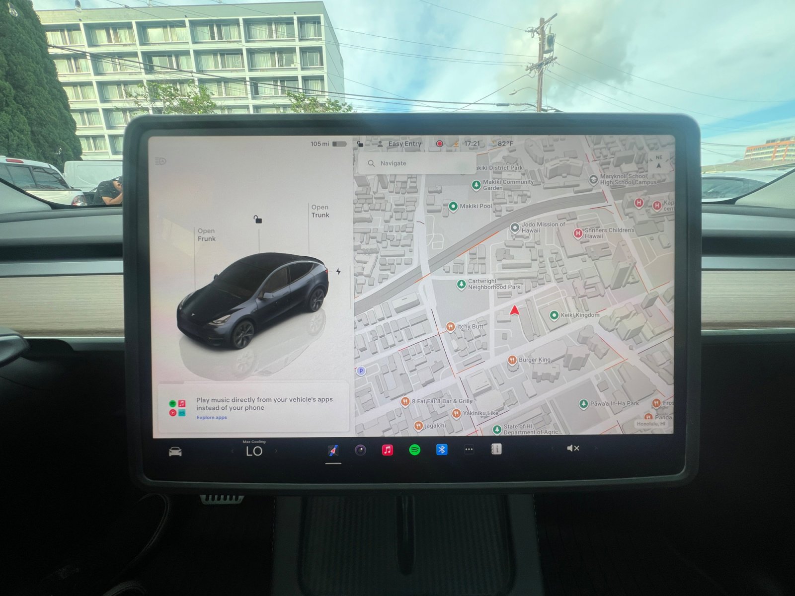 Used 2025 Tesla Model Y Long Range RWD image 18