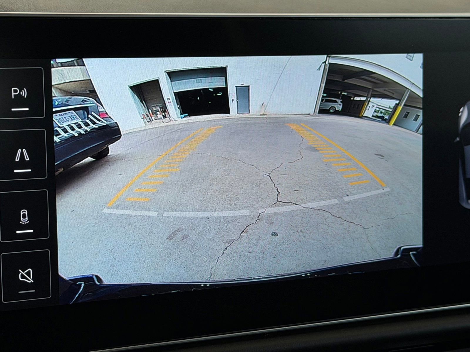 Used 2024 Lotus Emira First Edition image 5