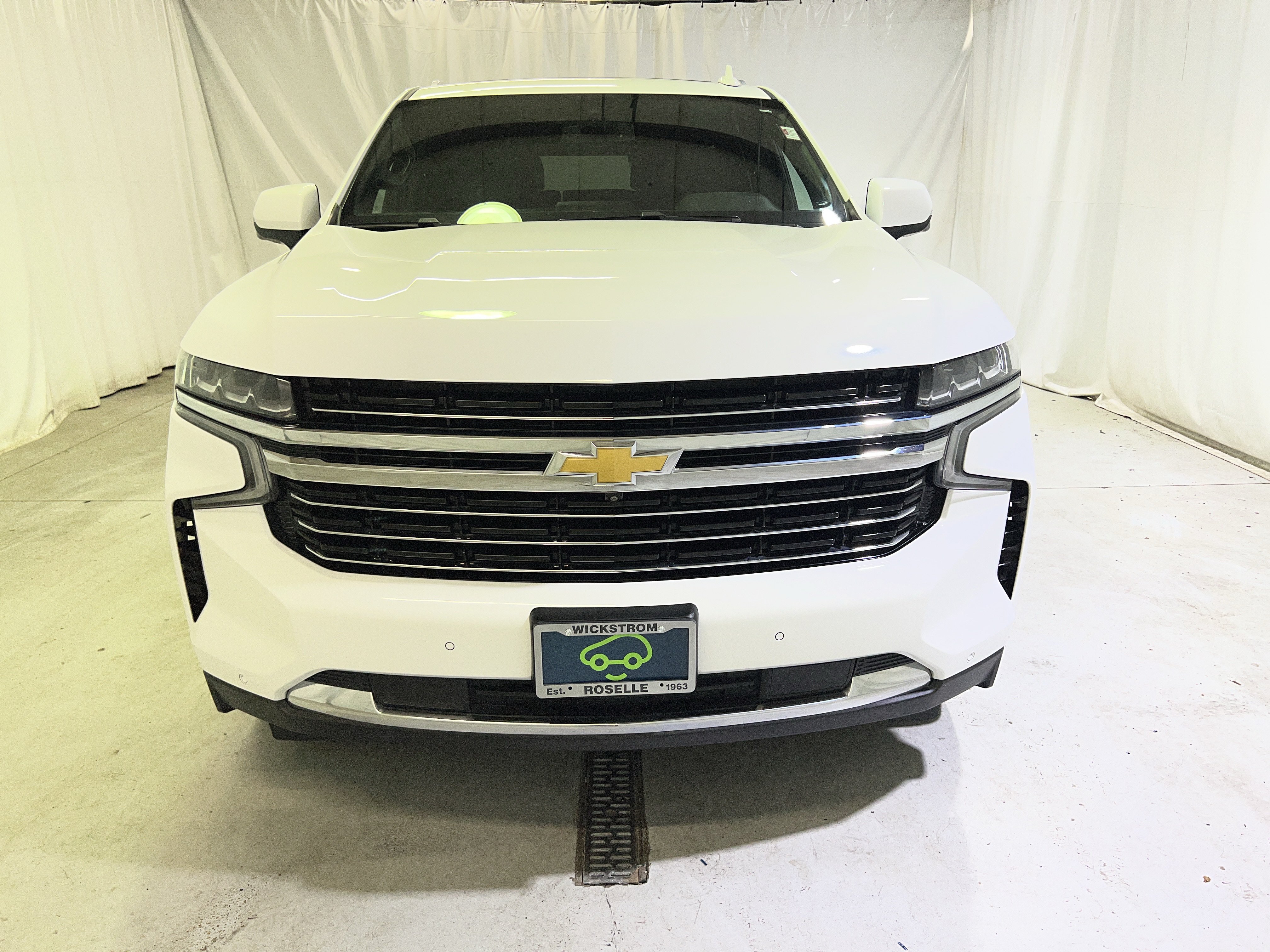 Certified 2022 Chevrolet Tahoe LT w/ LT Signature Plus Package AWD/4WD image 3