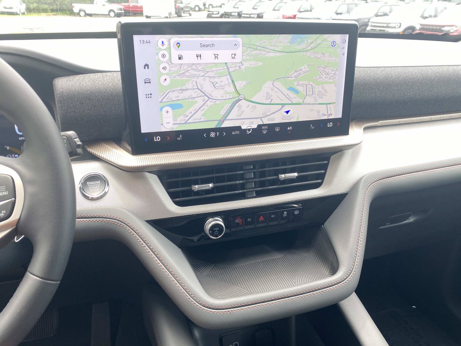 New 2026 Ford Explorer Active RWD image 17