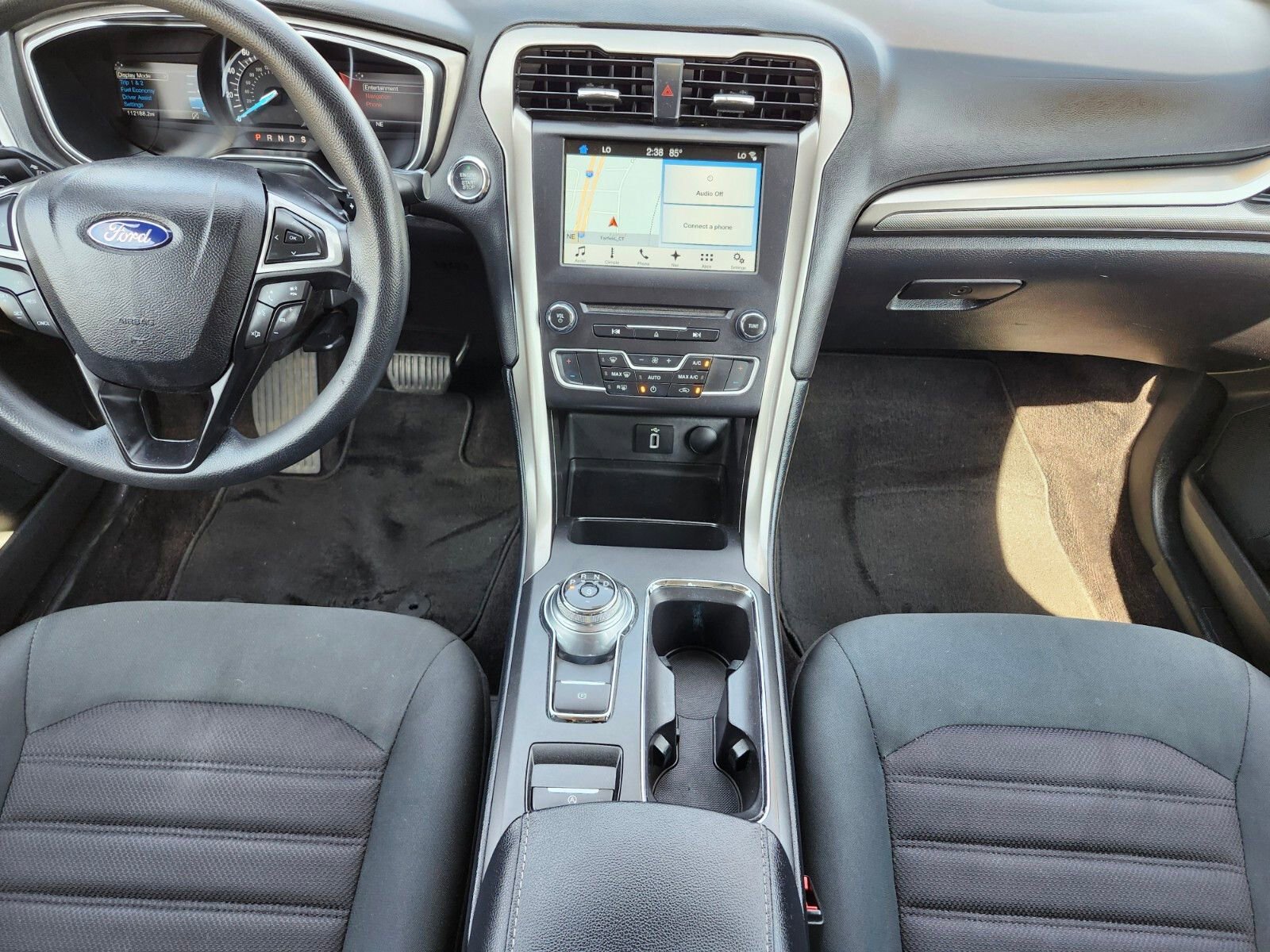 Used 2017 Ford Fusion SE w/ Fusion SE Technology Package FWD image 14