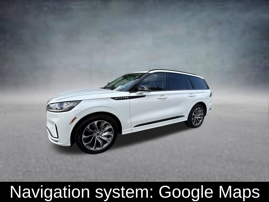 Used 2026 Lincoln Aviator 2WD w/ Jet Appearance Package image 3