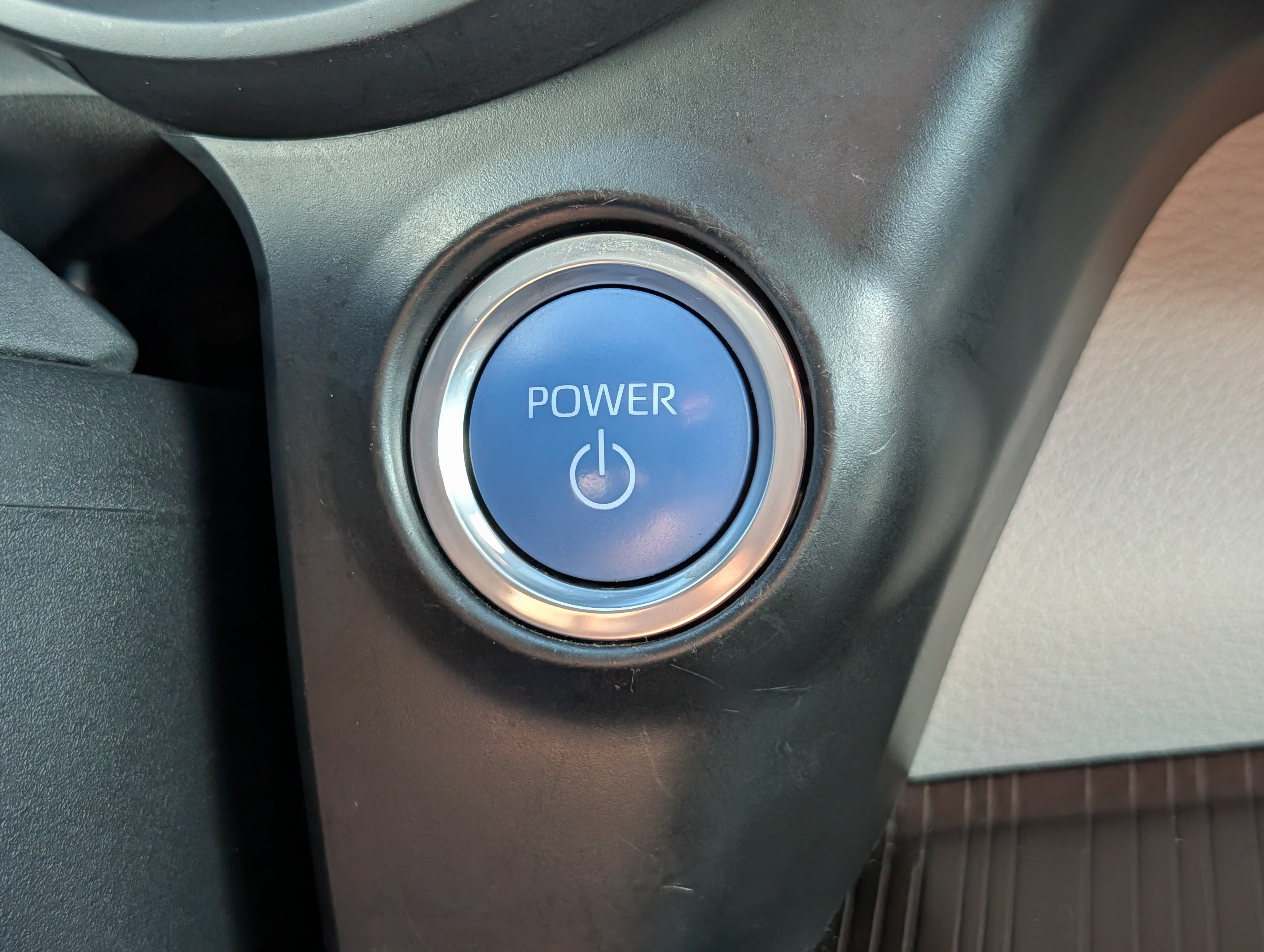 Used 2024 Toyota Sienna LE FWD image 29