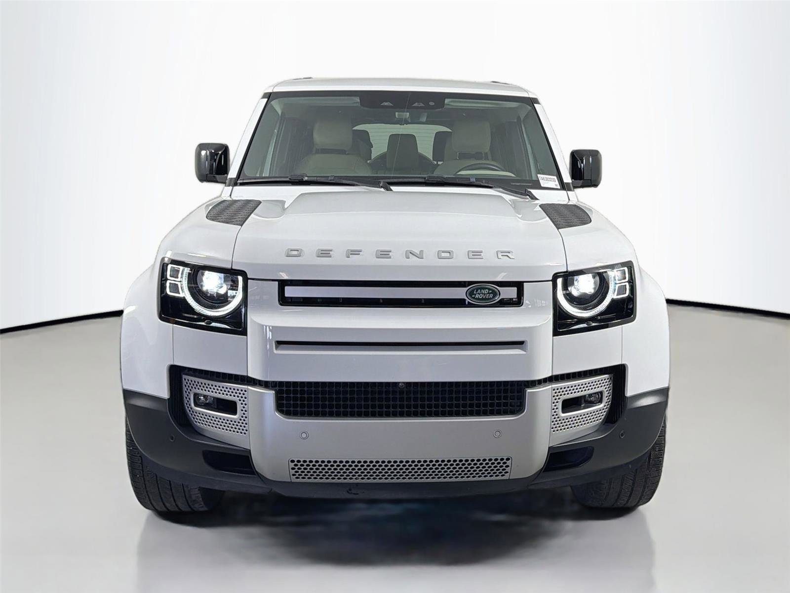 Used 2024 Land Rover Defender 130 S image 2