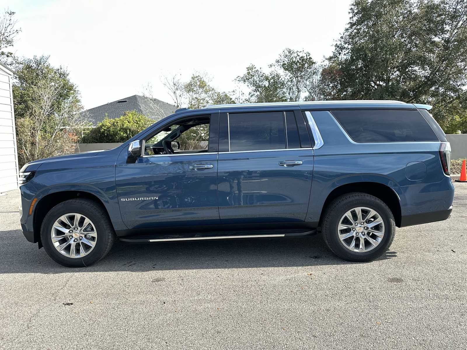 New 2026 Chevrolet Suburban Premier image 3