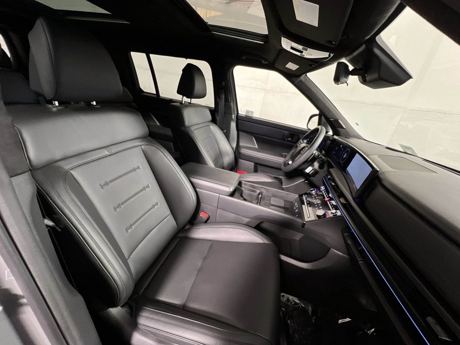 Used 2025 Hyundai Santa Fe Calligraphy image 28