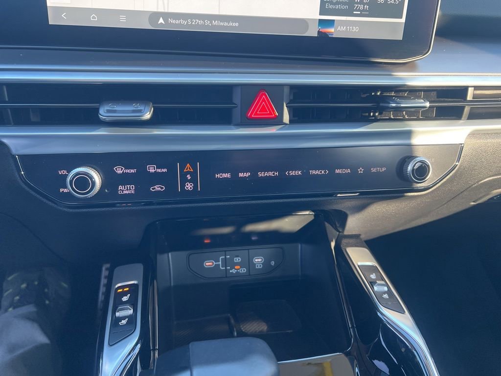 Certified 2024 Kia Sorento SX image 55