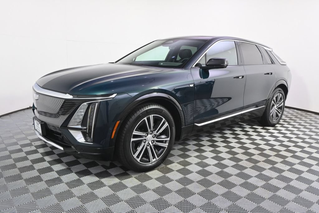 New 2026 Cadillac Lyriq Premium Luxury w/ LPO, Floor Liner Package AWD/4WD image 2