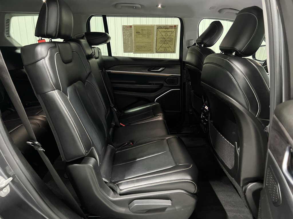 Used 2021 Jeep Grand Cherokee L Limited image 28