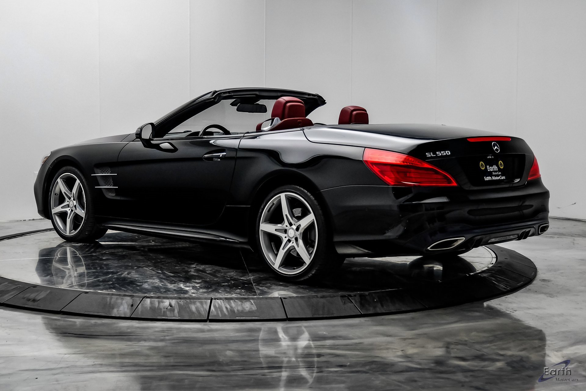 Used 2017 Mercedes-Benz SL 550 image 9