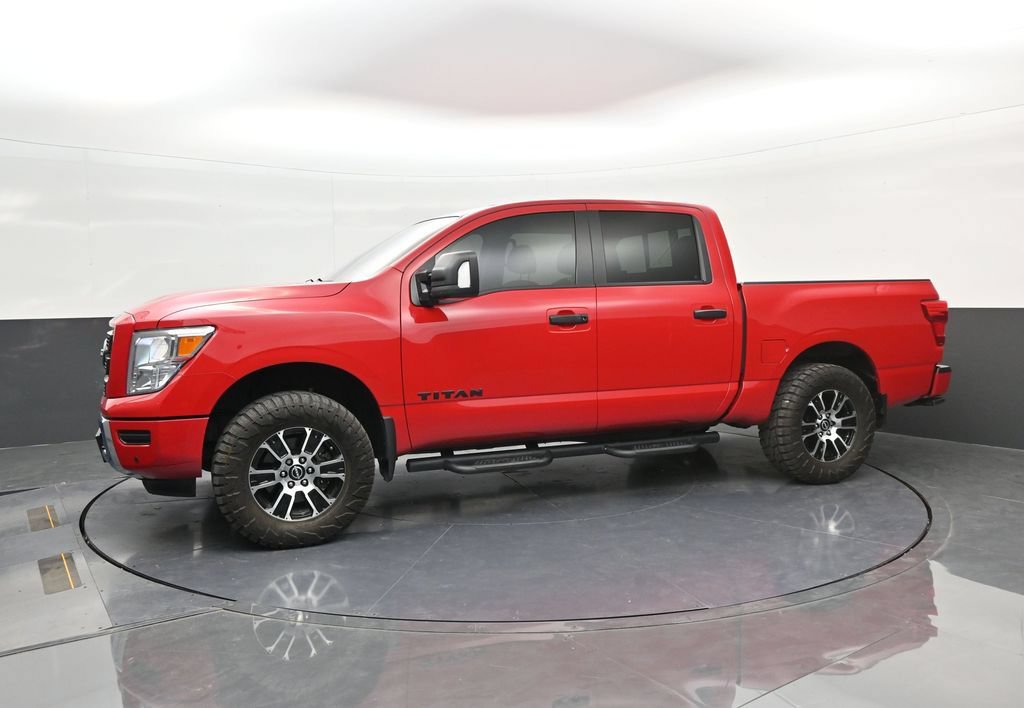 Used 2024 Nissan Titan SV w/ SV Convenience Package AWD/4WD image 4