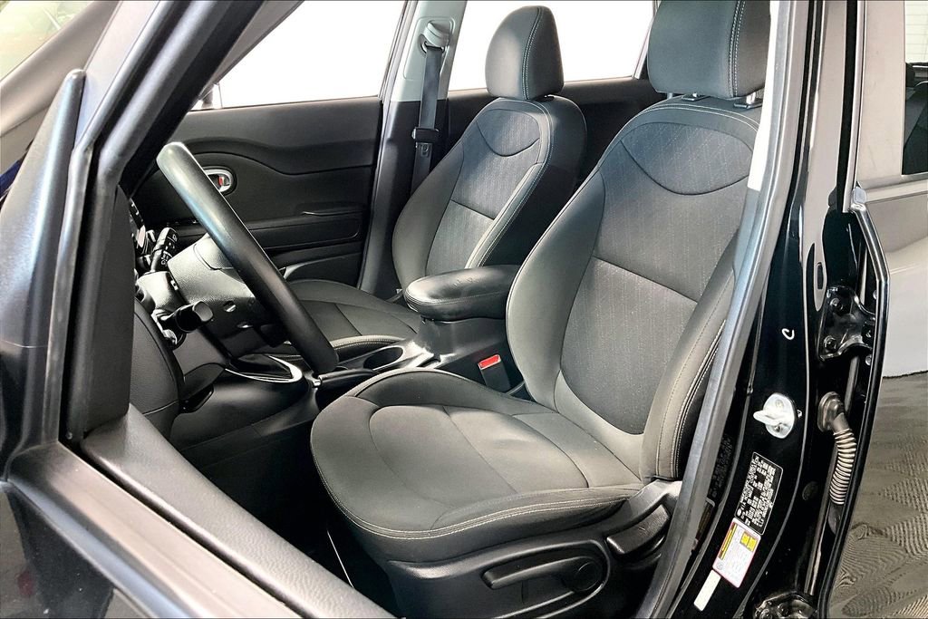Used 2019 Kia Soul image 25