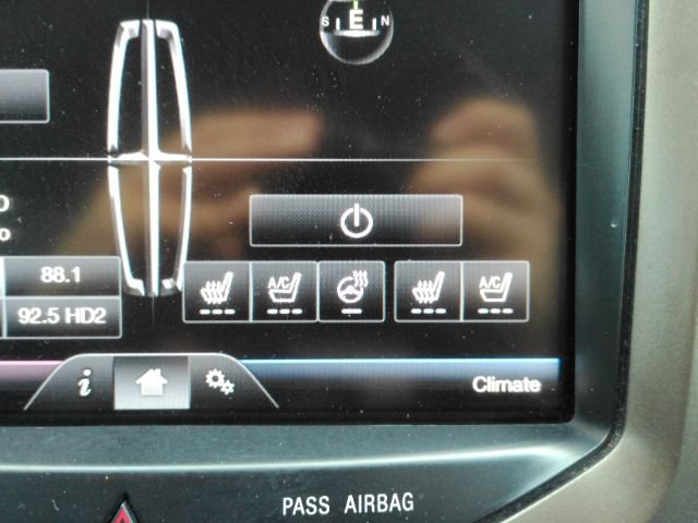 Used 2013 Lincoln MKX FWD image 42