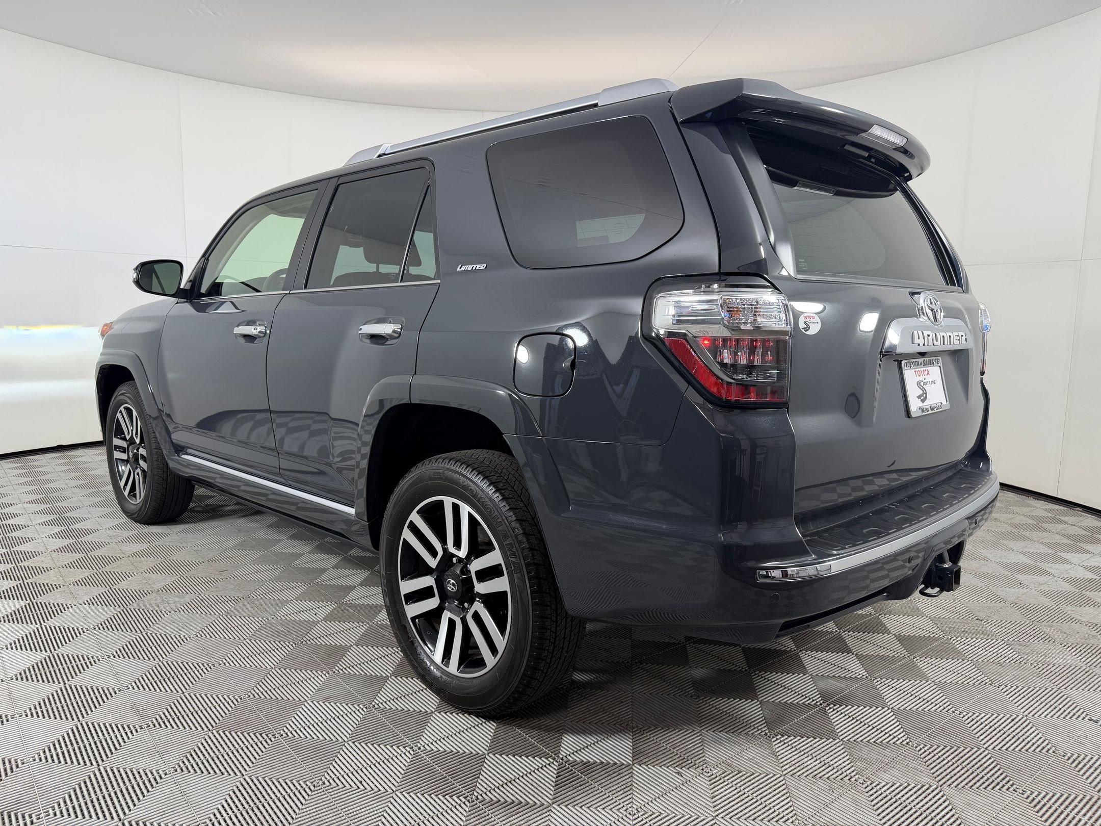 Used 2024 Toyota 4Runner Limited image 3