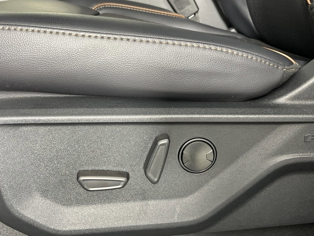 Certified 2025 Ford F350 Lariat image 27