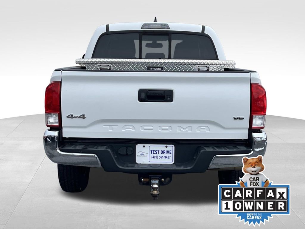 Used 2017 Toyota Tacoma SR5 w/ Tow Package image 4