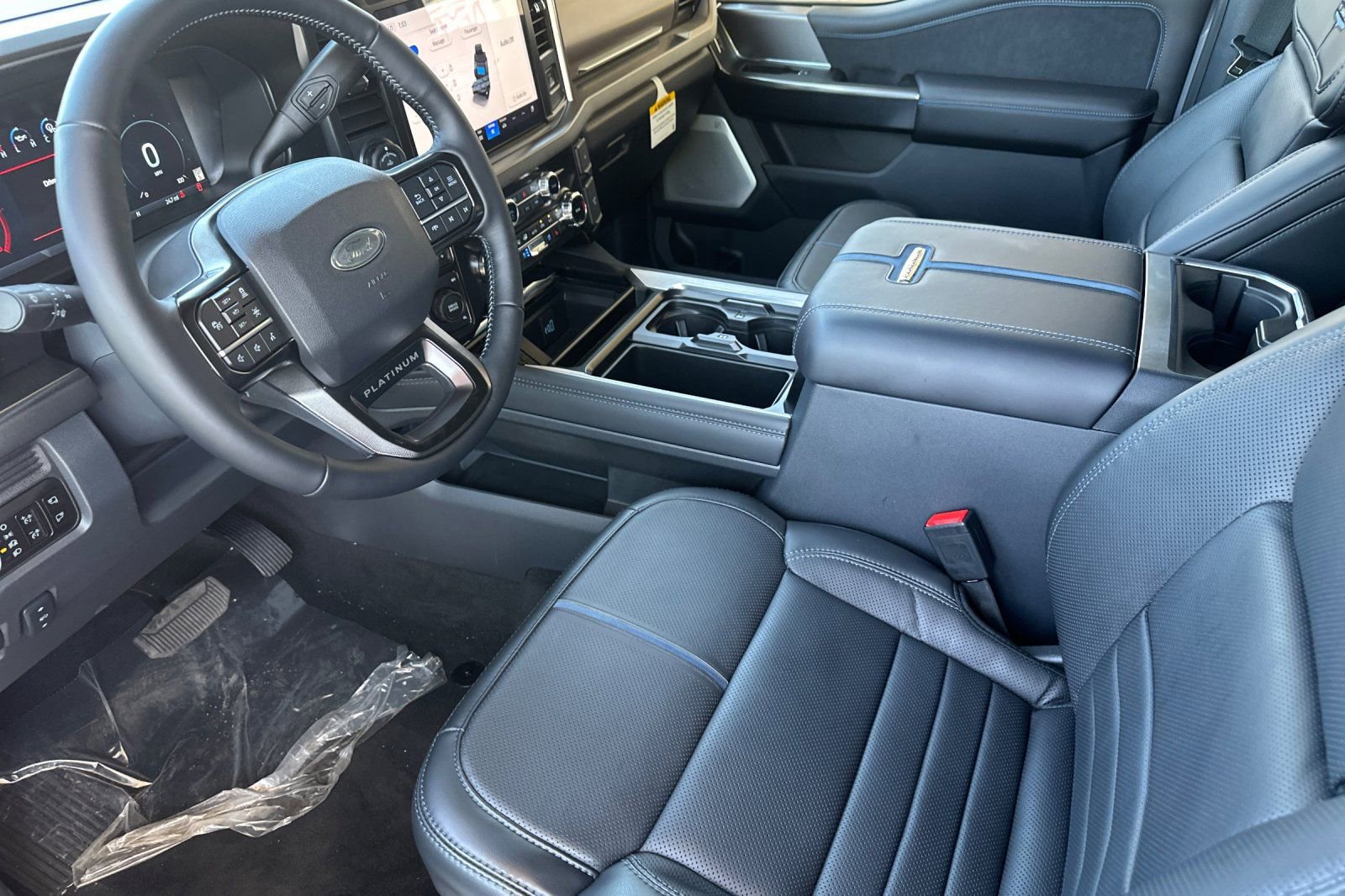 New 2026 Ford F450 Platinum w/ FX4 Off-Road Package image 10