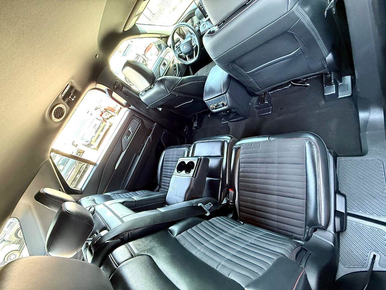 Used 2025 Ford Explorer ST-Line w/ ST-Line Street Pack AWD/4WD image 37