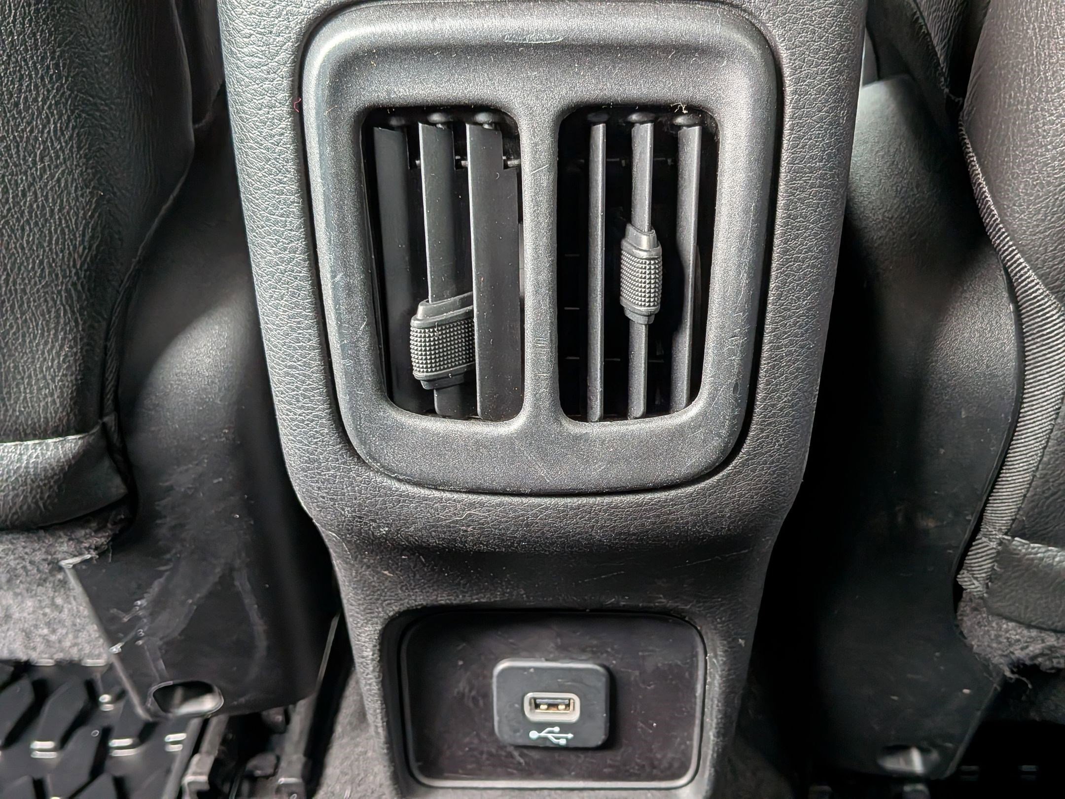 Certified 2021 Jeep Compass Latitude image 31