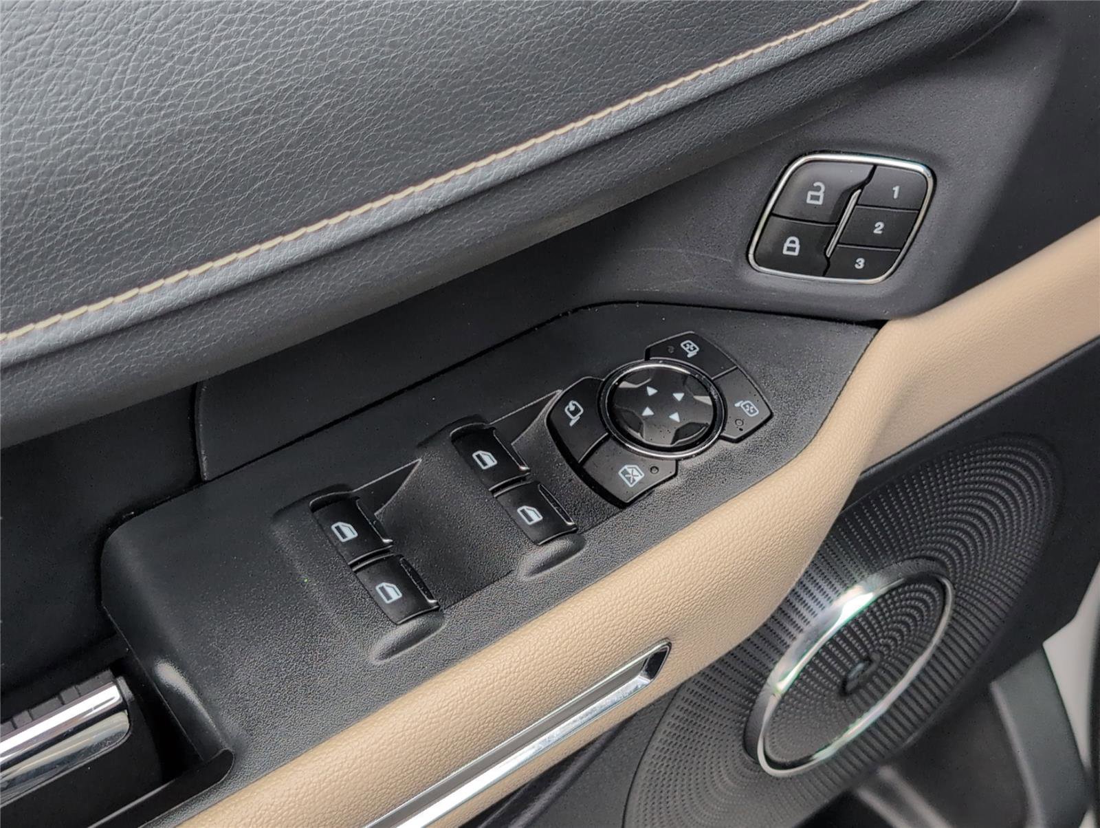 Used 2024 Ford Expedition Max Limited AWD/4WD image 16