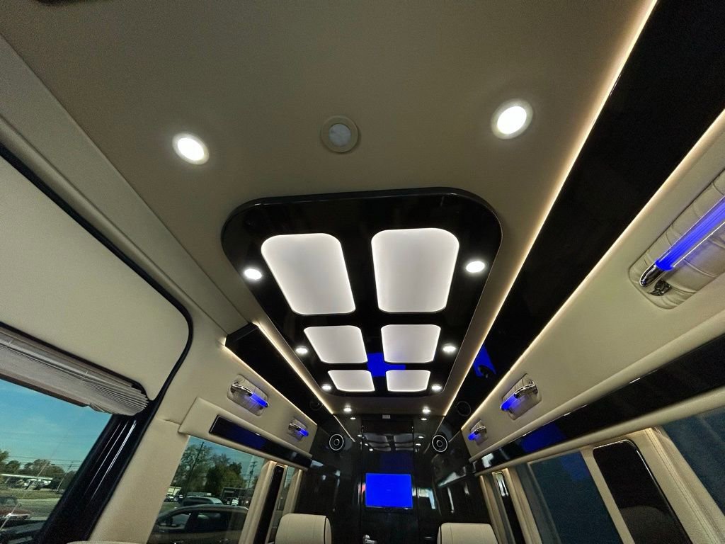 Used 2020 Mercedes-Benz Sprinter 3500 image 41