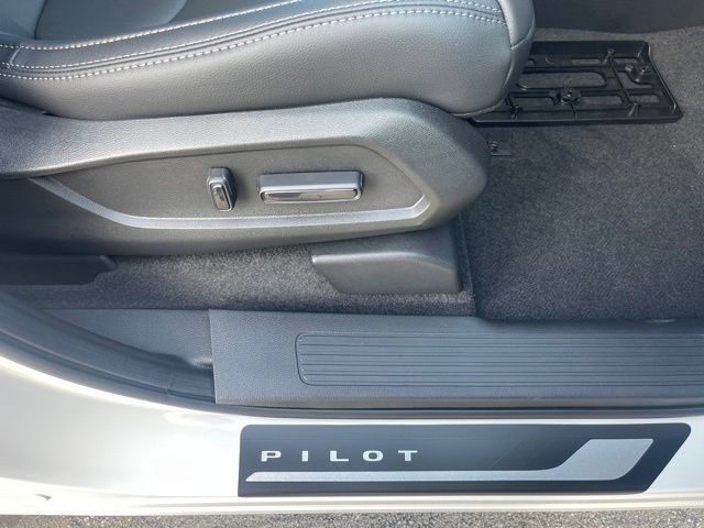 New 2026 Honda Pilot Touring image 14