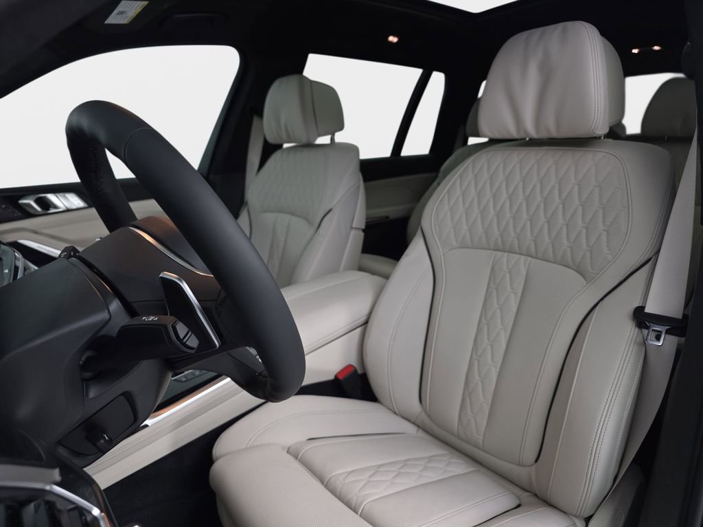 New 2026 BMW X7 xDrive40i image 16