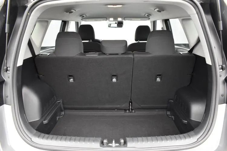 Used 2025 Kia Soul LX w/ LX Technology Package FWD image 16
