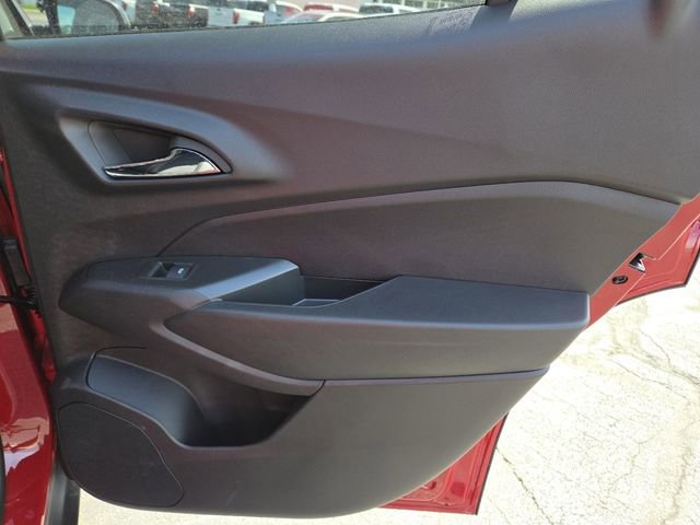 New 2026 Chevrolet Trax LT w/ Driver Confidence Package FWD image 25