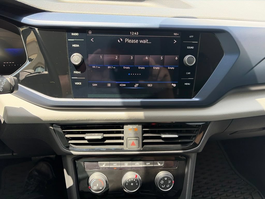 Certified 2023 Volkswagen Taos SE w/ Black Wheel Package FWD image 19