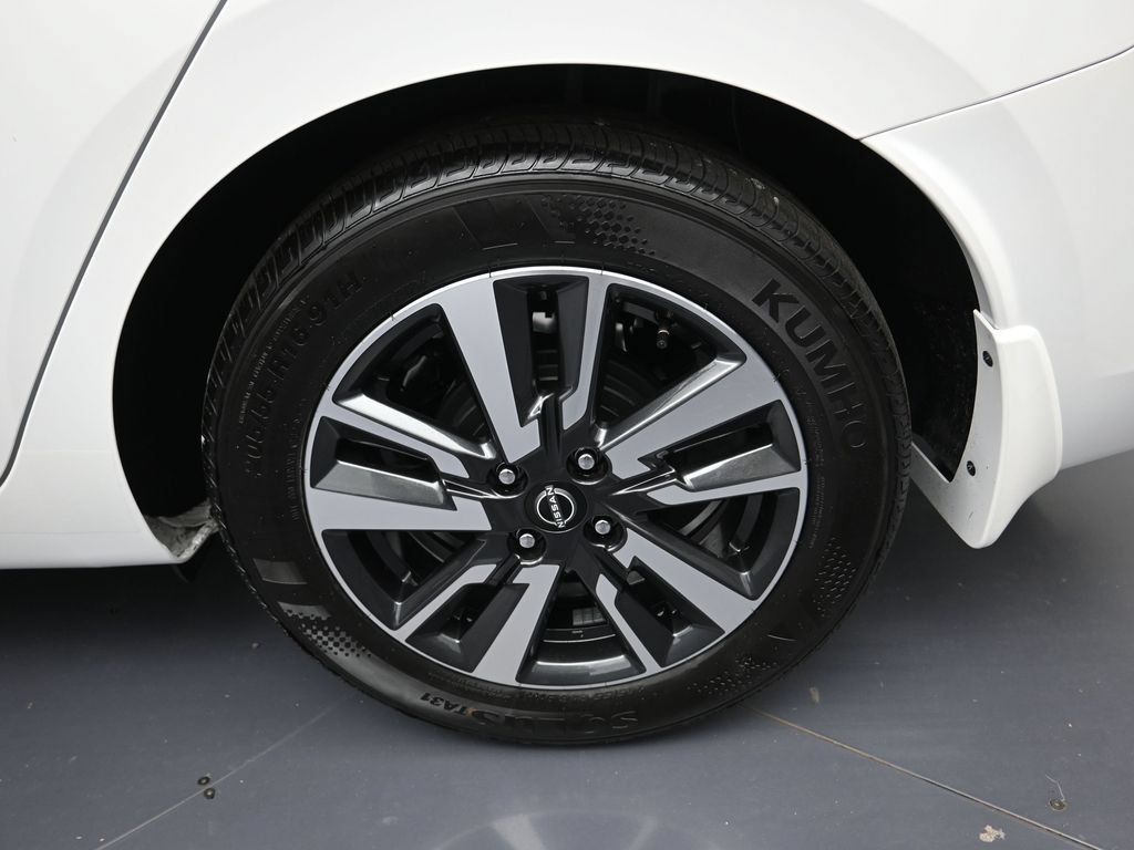New 2025 Nissan Versa SV w/ Trunk Package FWD image 9