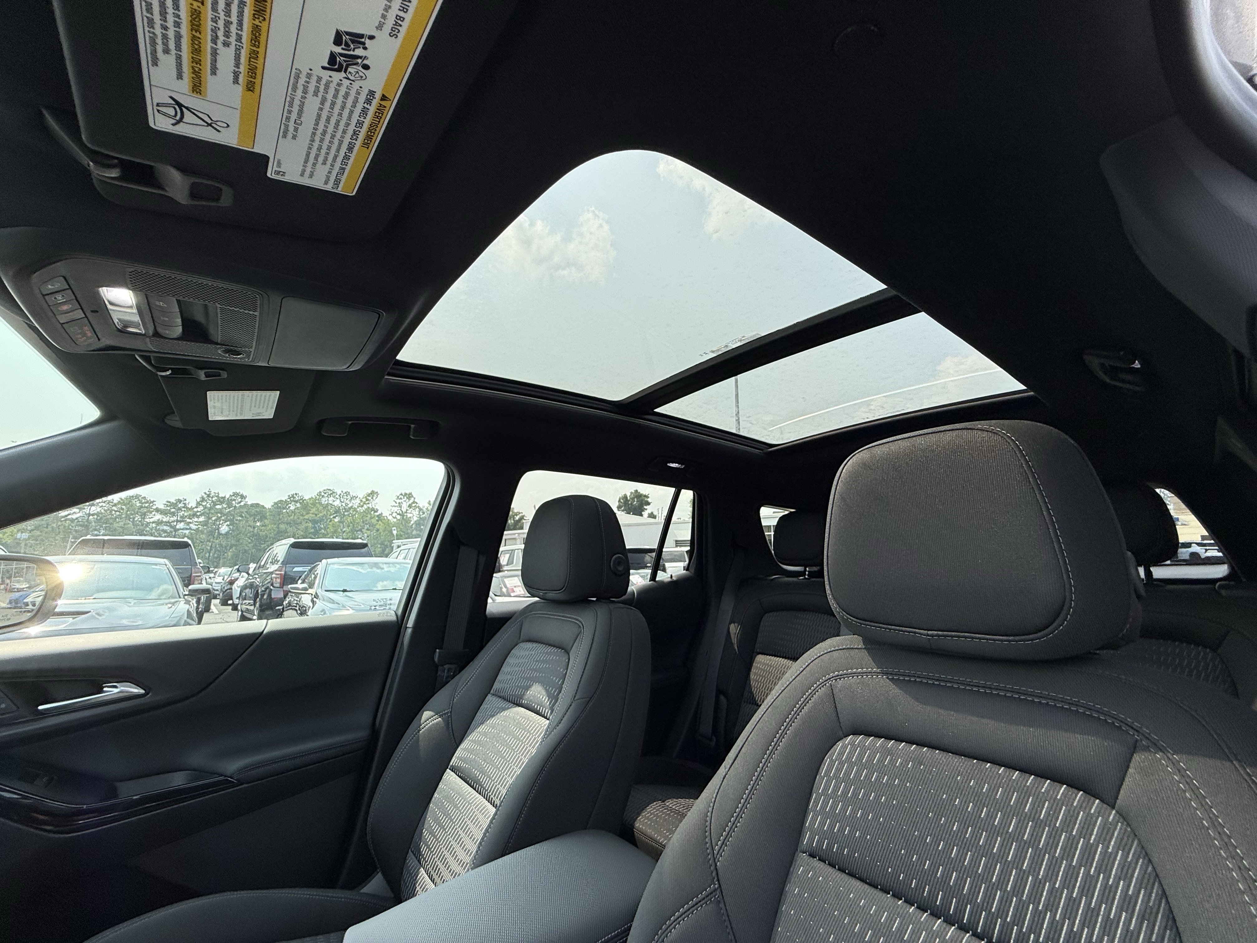 New 2027 Chevrolet Equinox LT w/ Safety and Technology Package FWD image 29