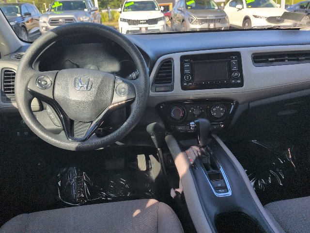 Used 2017 Honda HR-V LX image 14
