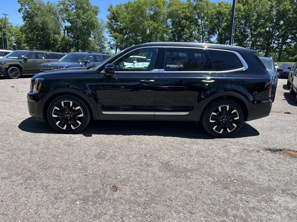 Used 2023 Kia Telluride SX Prestige AWD/4WD image 4