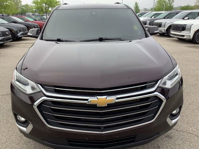 Used 2020 Chevrolet Traverse LT w/ LT Premium Package FWD image 2