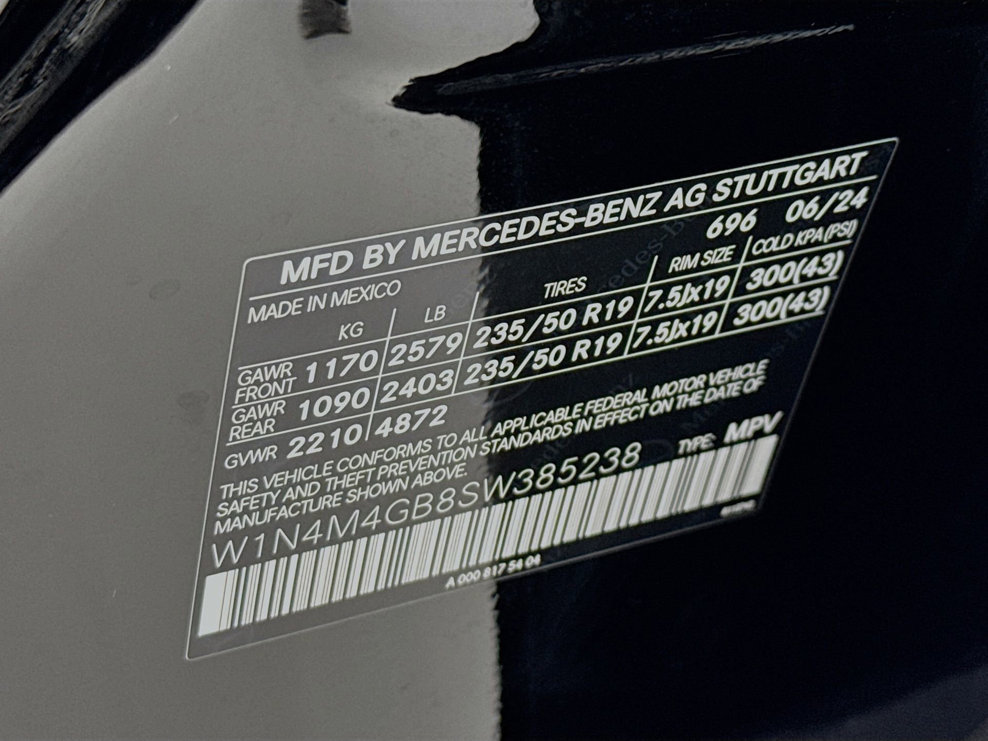 Used 2025 Mercedes-Benz GLB 250 image 32