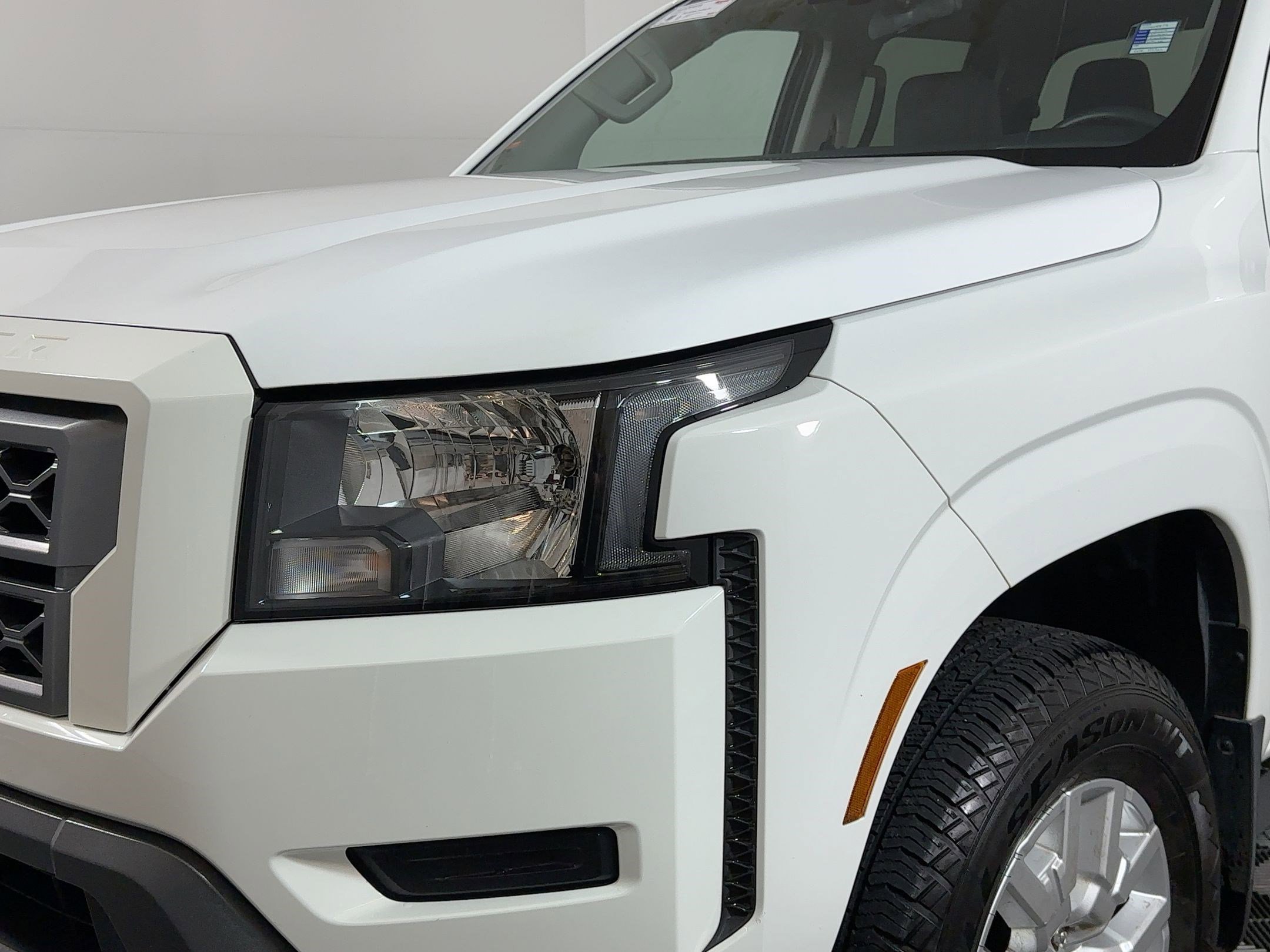 Used 2023 Nissan Frontier SV w/ Technology Package image 10