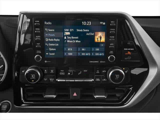 Used 2021 Toyota Highlander XLE FWD image 13