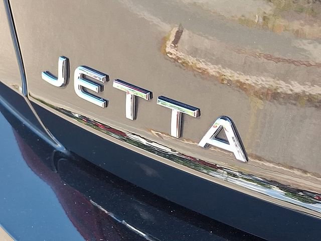 Certified 2023 Volkswagen Jetta SE image 31