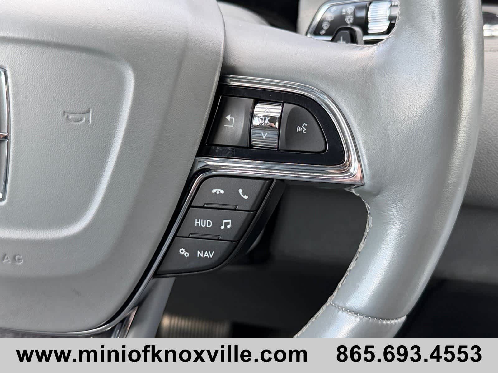 Used 2021 Lincoln Navigator Reserve w/ Luxury Package AWD/4WD image 23