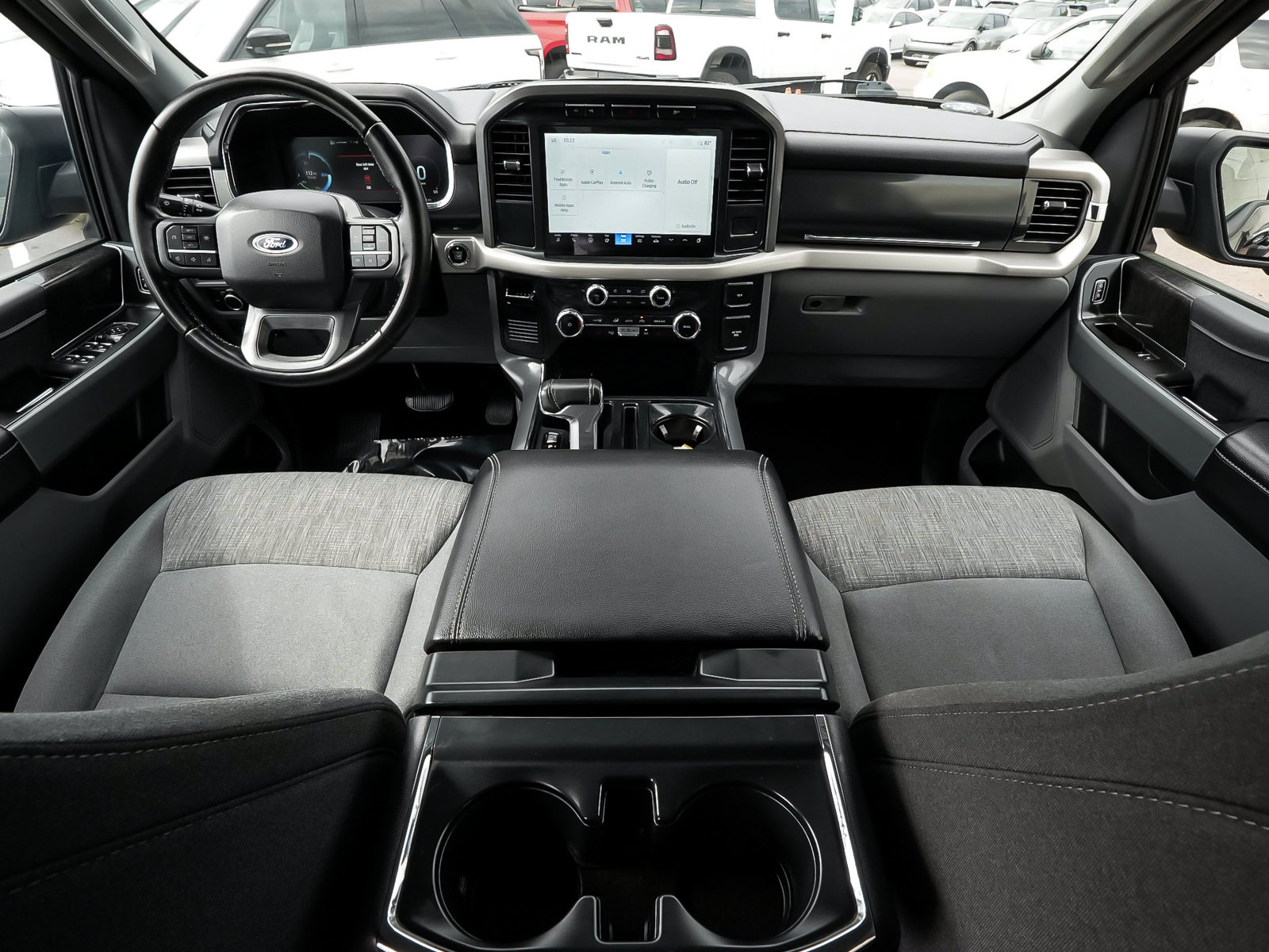 Used 2023 Ford F150 Lightning XLT AWD/4WD image 37