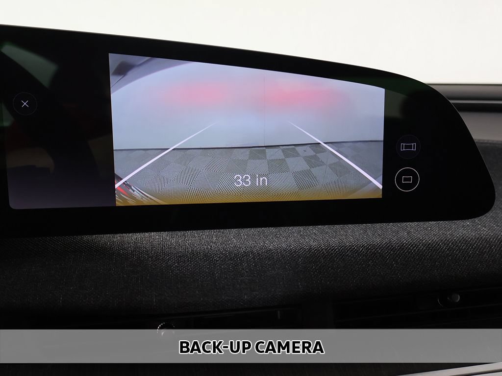 Used 2024 Lucid Air Pure RWD image 5