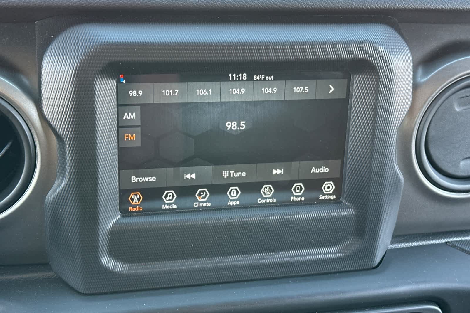 Used 2023 Jeep Wrangler Sport AWD/4WD image 18