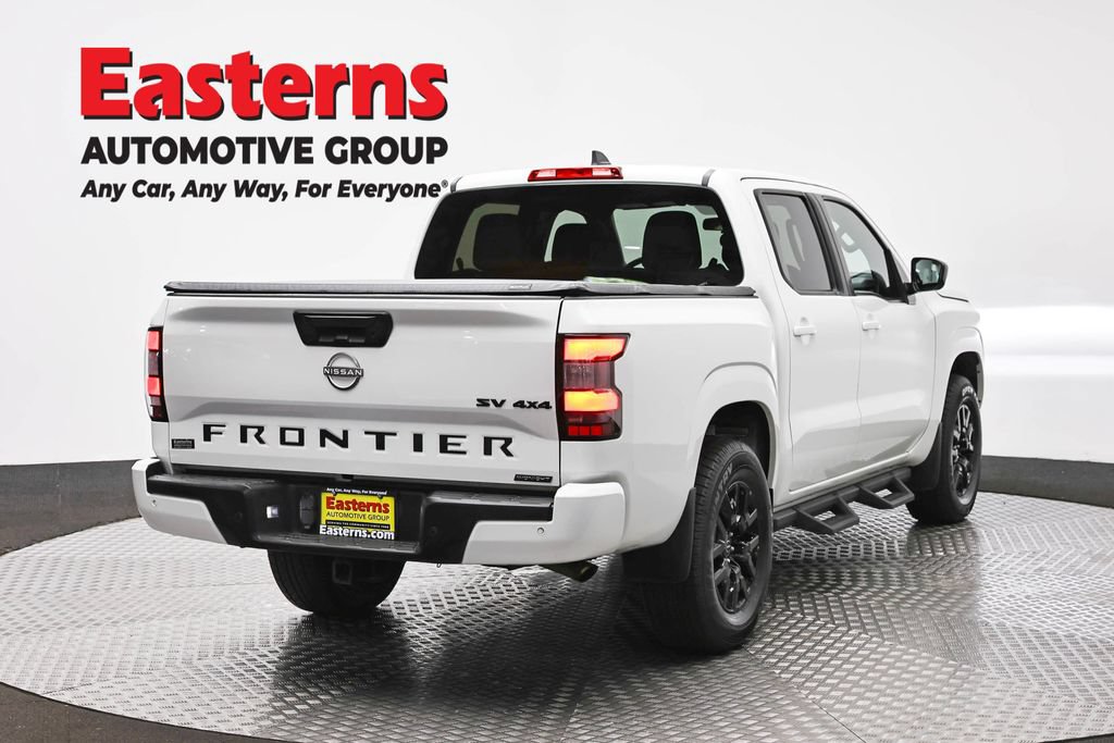 Used 2023 Nissan Frontier SV w/ Midnight Edition Package AWD/4WD image 5