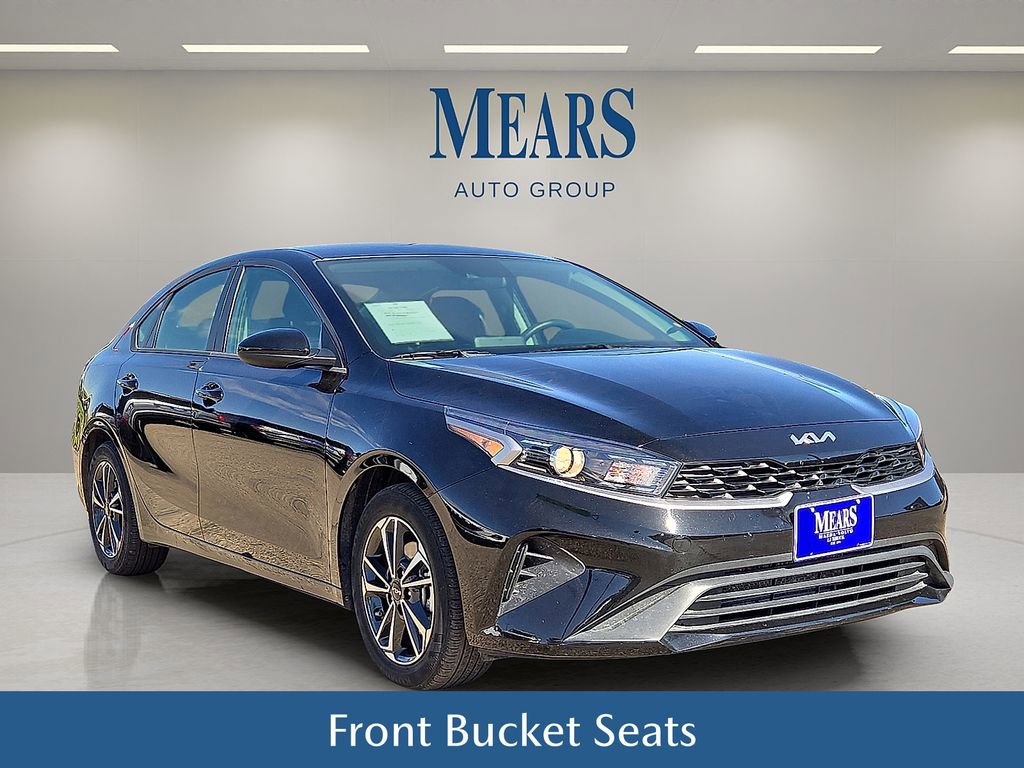 Used 2024 Kia Forte LXS image 8