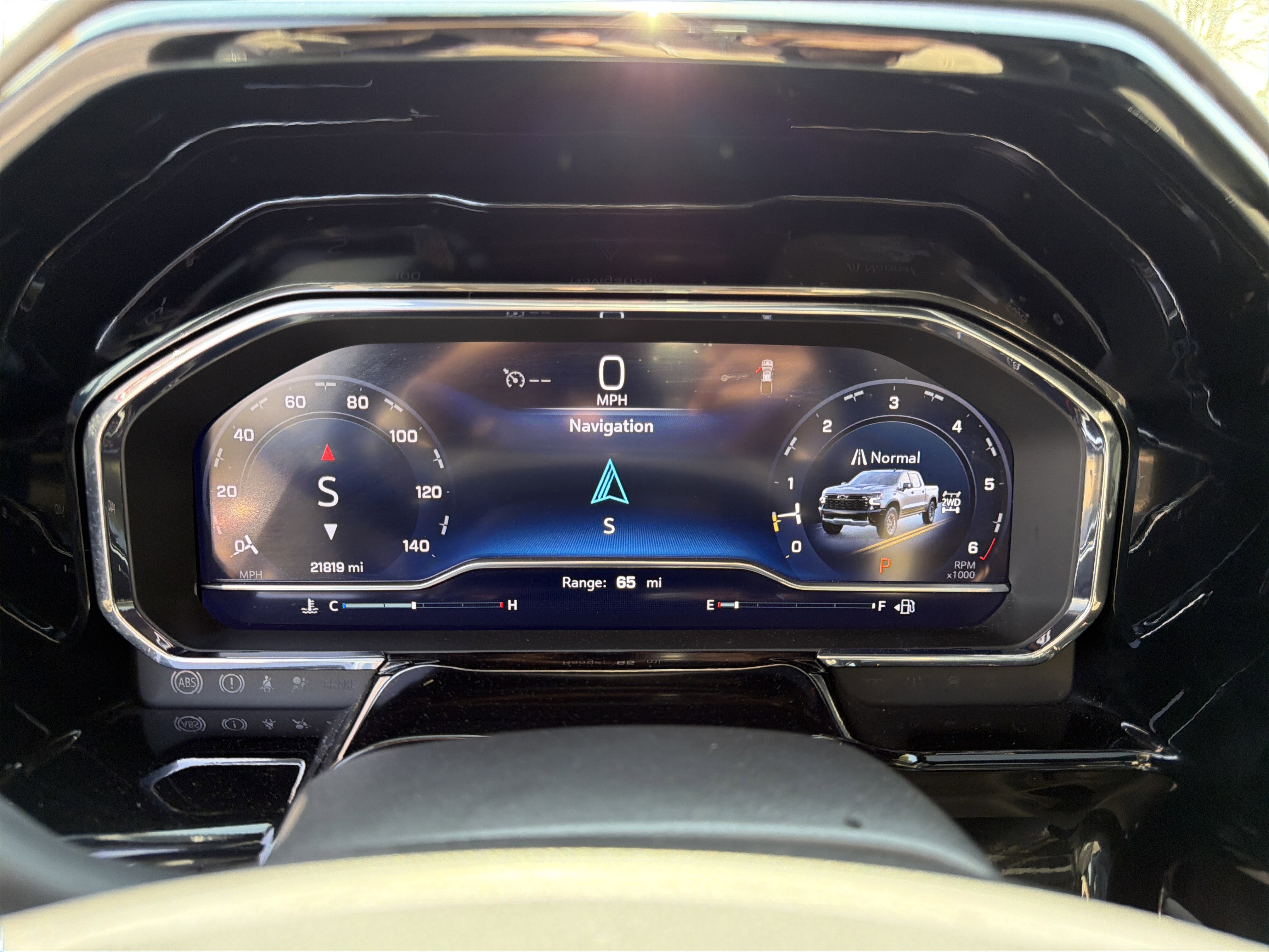 Used 2025 Chevrolet Silverado 1500 ZR2 w/ Technology Package image 26