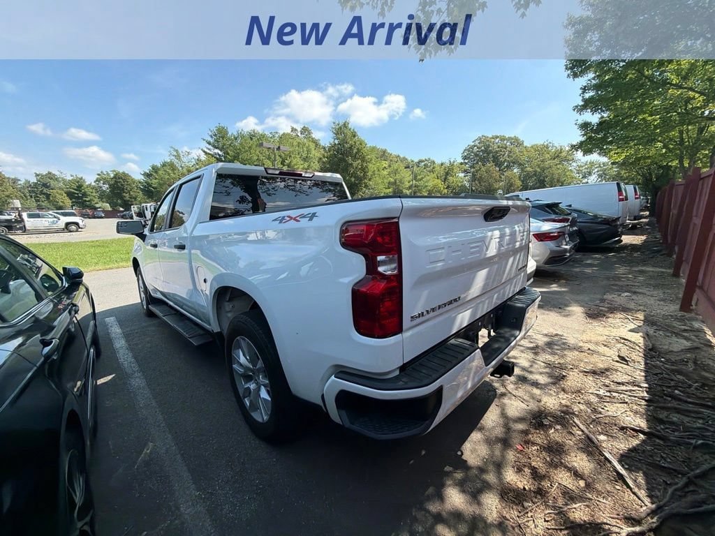 Used 2024 Chevrolet Silverado 1500 Custom AWD/4WD image 9