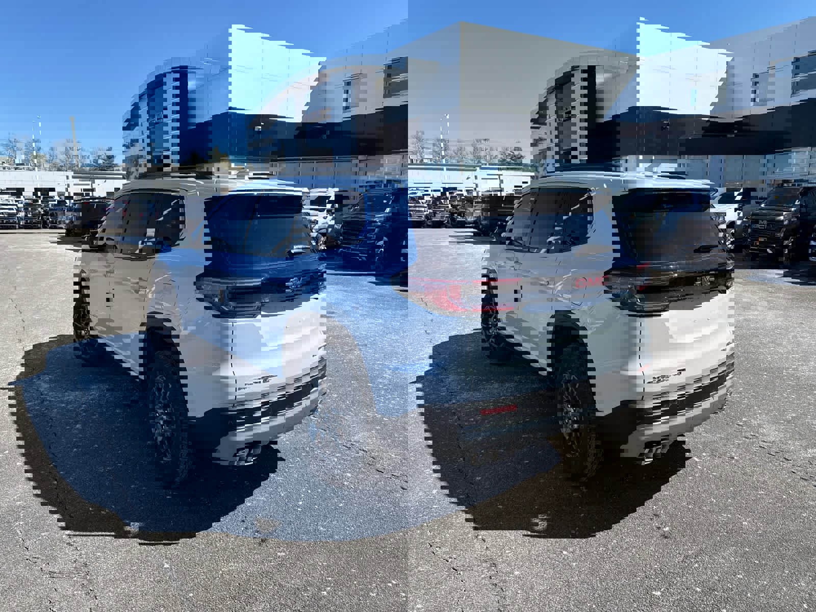 New 2026 GMC Acadia Elevation image 5